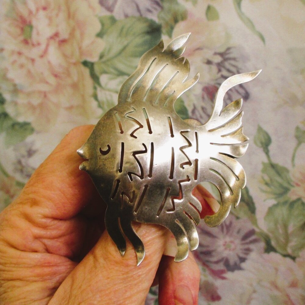CALVAIRE Sterling Silver Angel Fish Brooch ~ RARE Vintage Designer Sterling Fish